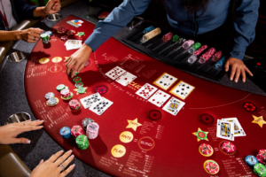 Poker được phân định bằng hệ thống các tay bài từ thấp đến cao